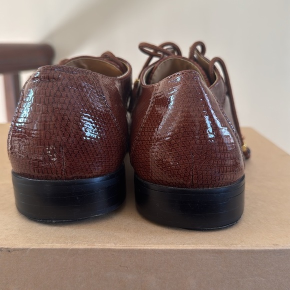 Expressions, shiny patent reptile crocodile croc, print brown dress shoes 10 1/2 - Picture 6 of 12
